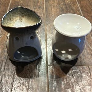Ceramic Oil Burners - Black and White